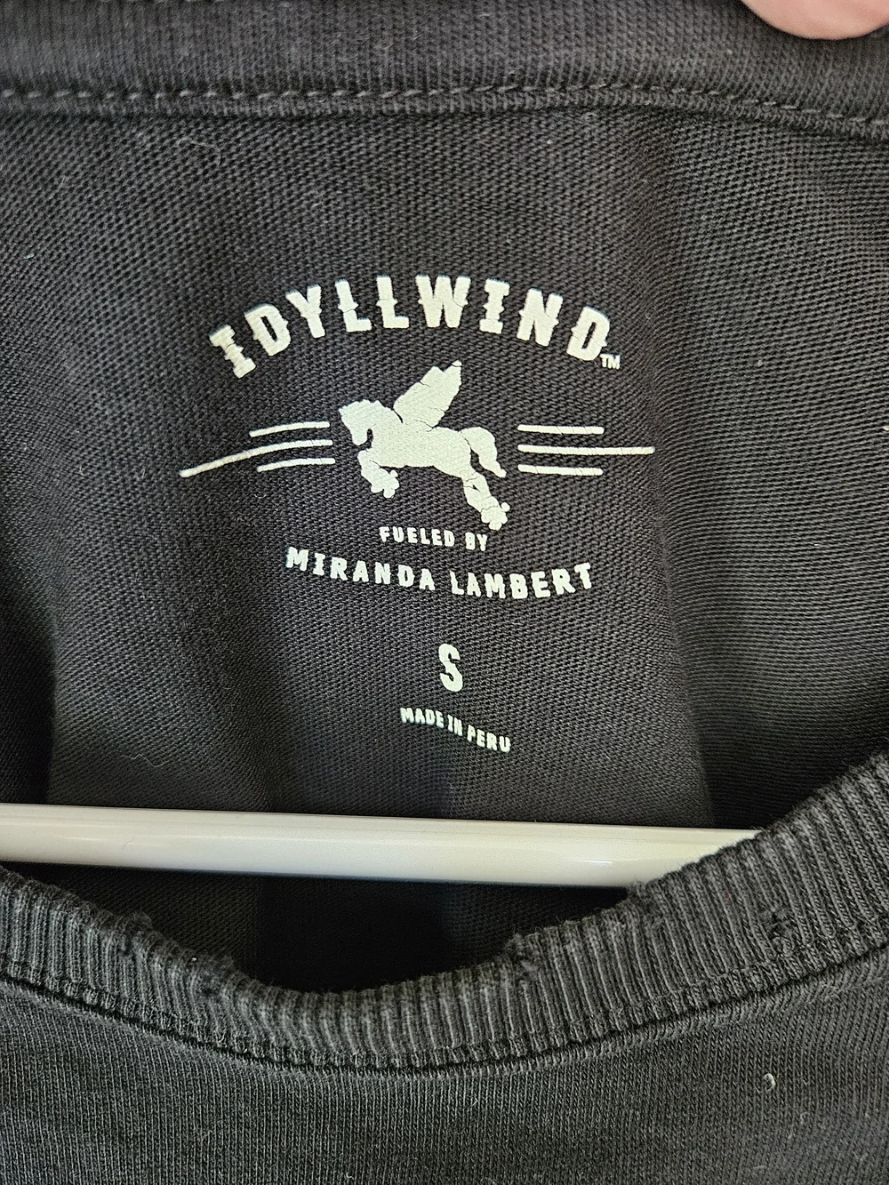 Idyllwind Black Tee with Light Mint Logo